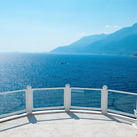 Alis Stunning Sea View With Infinity Pool 卡斯