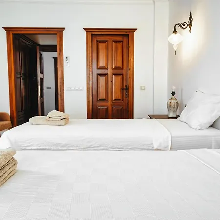 Alis Stunning Sea View With Infinity Pool 别墅 *