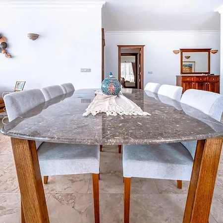 Alis Stunning Sea View With Infinity Pool