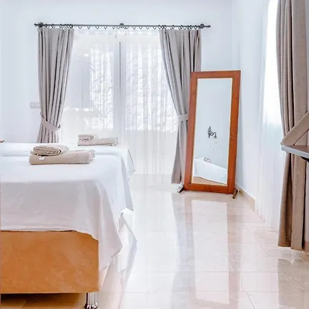 Alis Stunning Sea View With Infinity Pool *