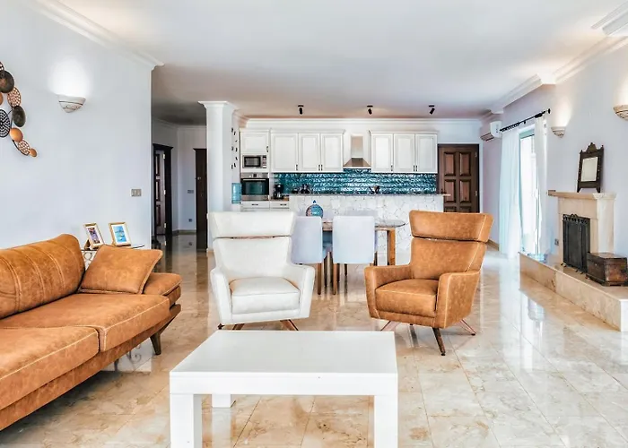 Alis Stunning Sea View With Infinity Pool Villa Kaş