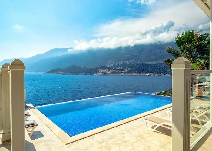 Alis Stunning Sea View With Infinity Pool Villa *