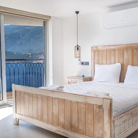 Alis Stunning Sea View With Infinity Pool Kaş